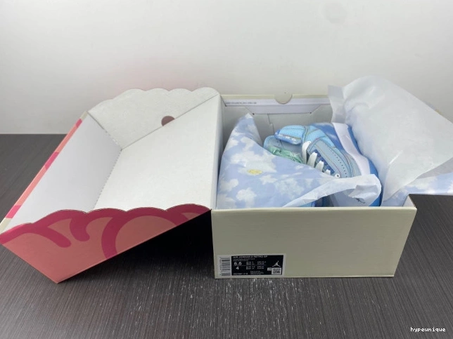 HYPE Retro J Jordan Balvin DQ7691-419 2 0808